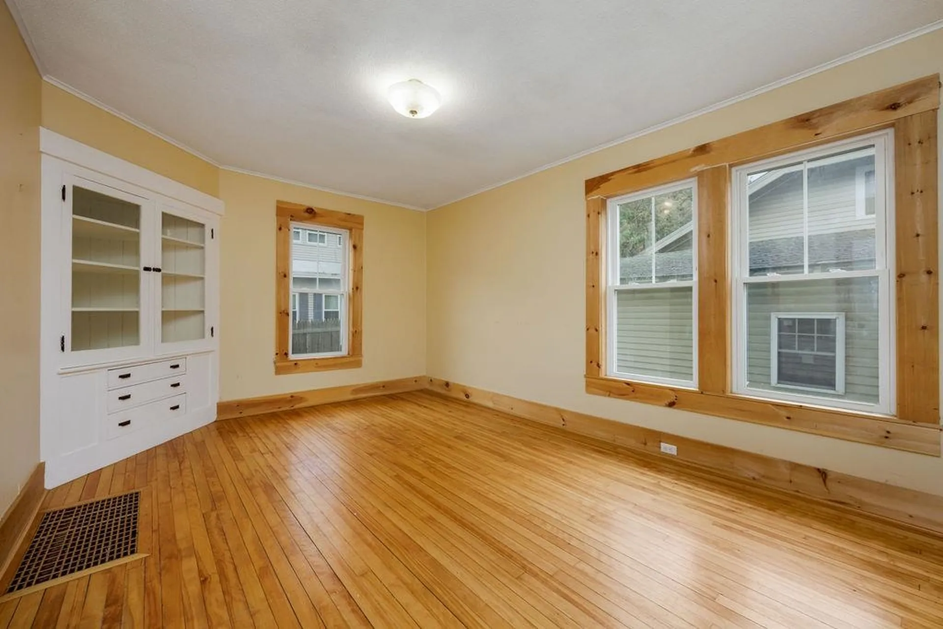 16 Kimball Street Lebanon NH 03766