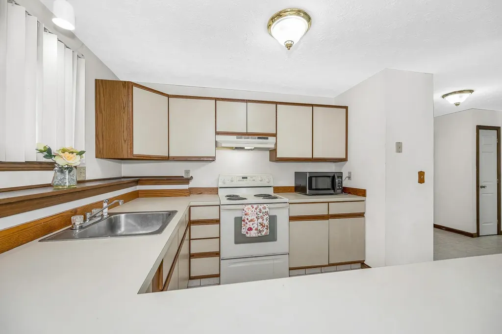 7 Corduroy Road Amherst NH 03031