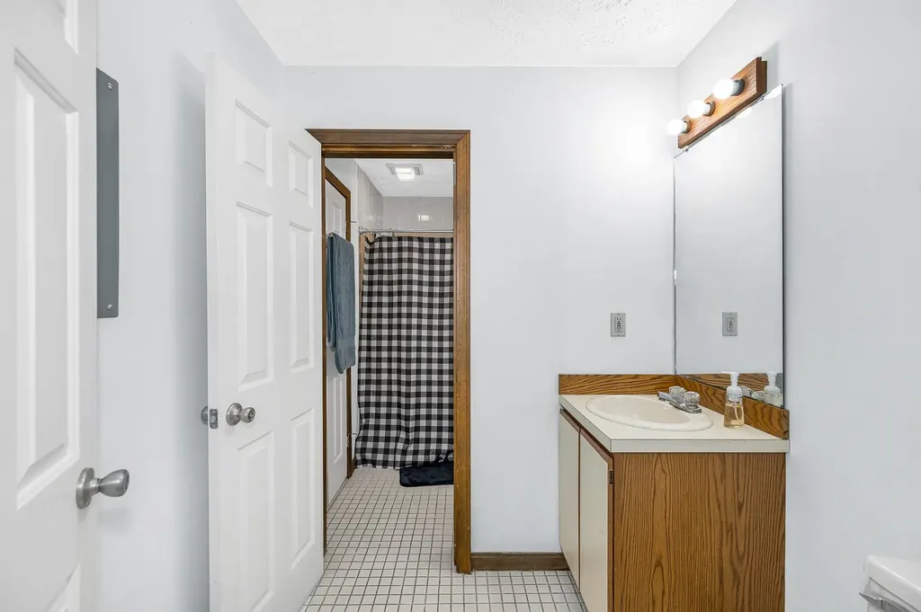 7 Corduroy Road Amherst NH 03031