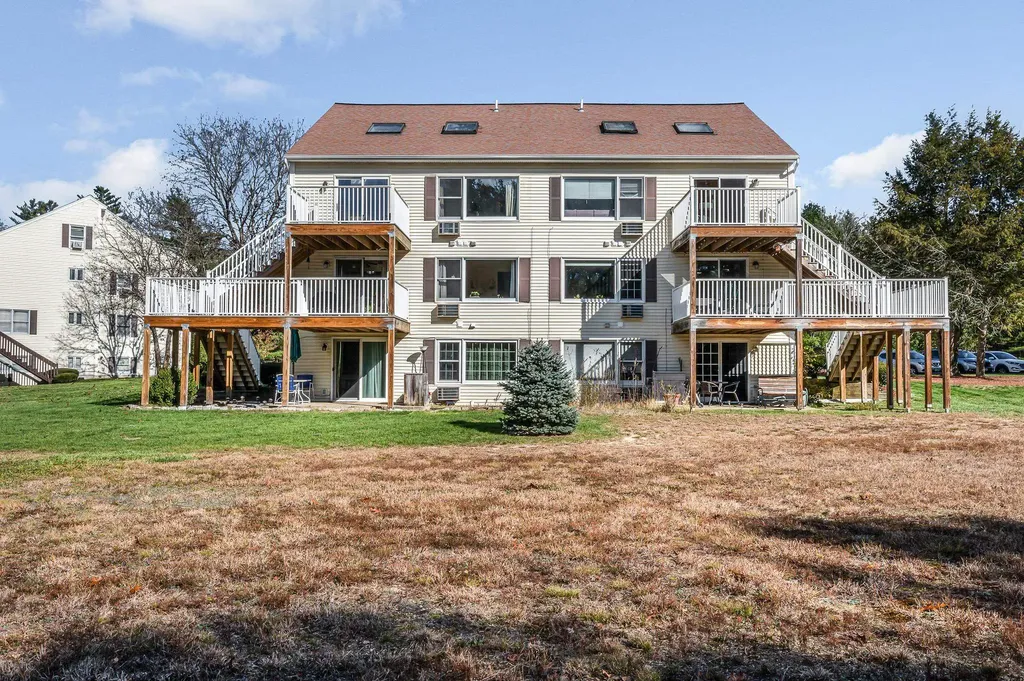 7 Corduroy Road Amherst NH 03031