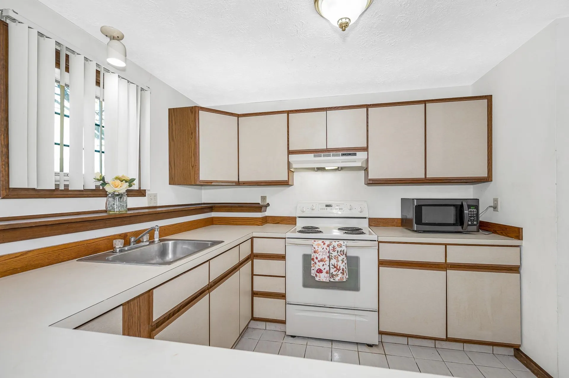 7 Corduroy Road Amherst NH 03031