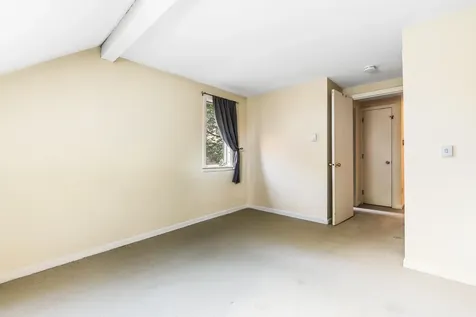 18 Pleasant Drive Grantham NH 03753