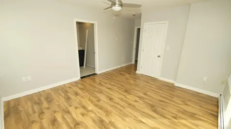 29 High Street Derry NH 03038