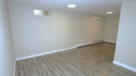 29 High Street Derry NH 03038