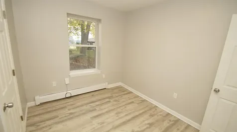 29 High Street Derry NH 03038