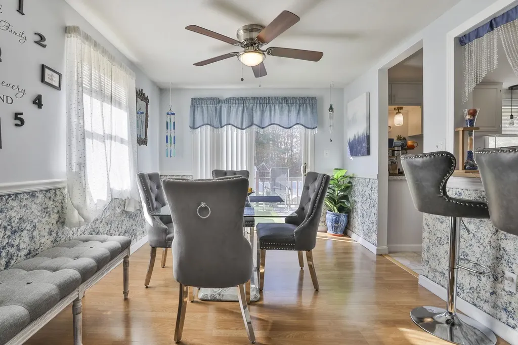 8 Ledgewood Drive Derry NH 03038