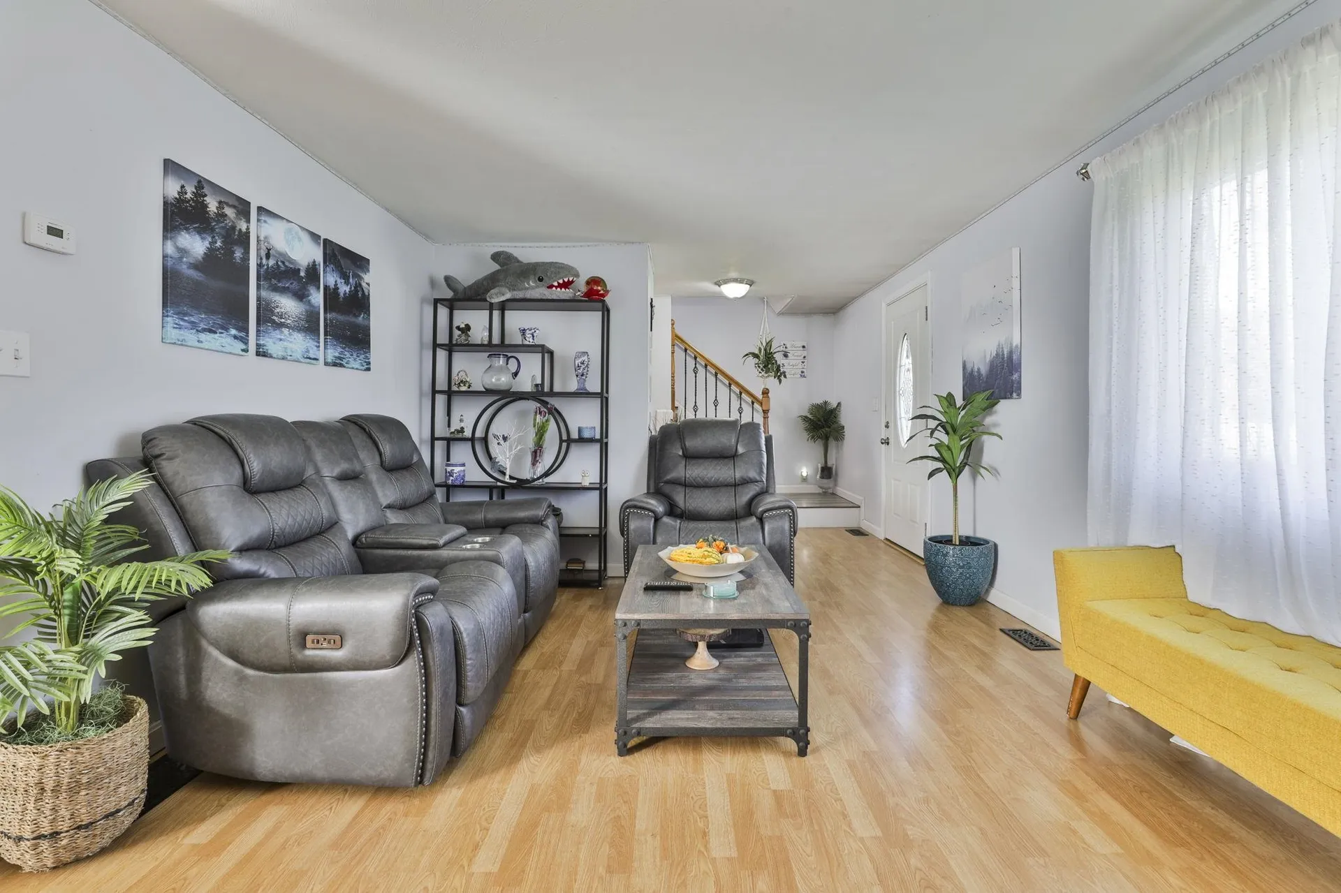 8 Ledgewood Drive Derry NH 03038