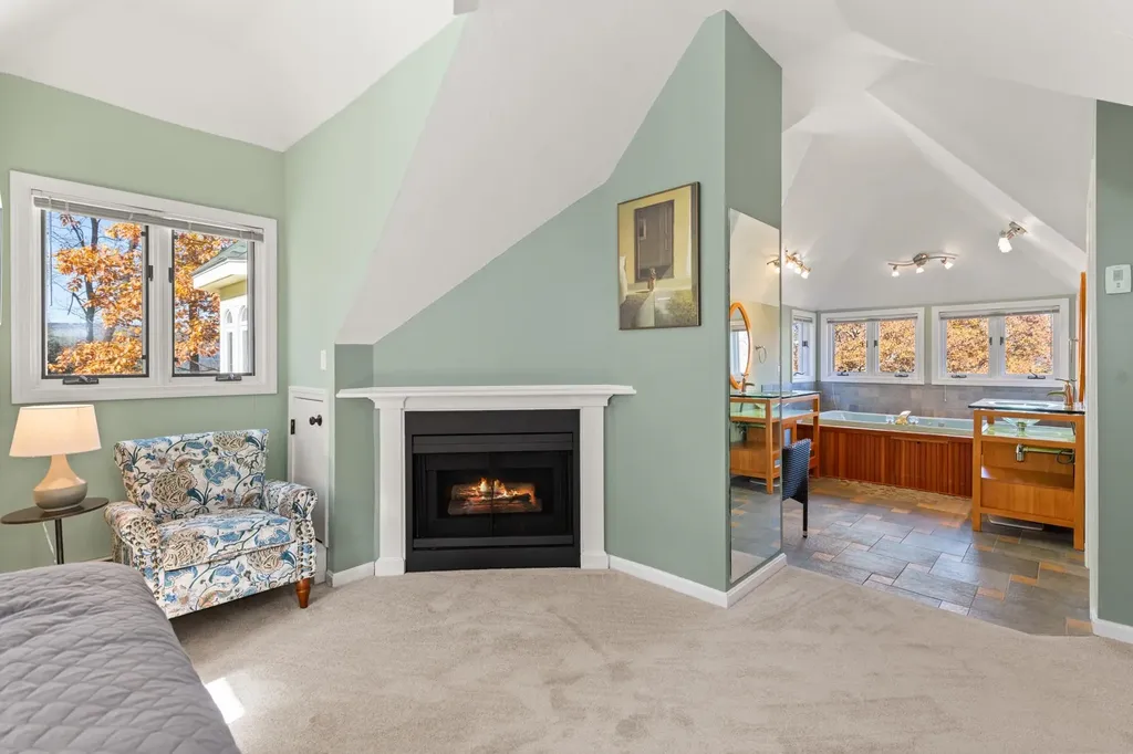 32 Merrill Road Campton NH 03223