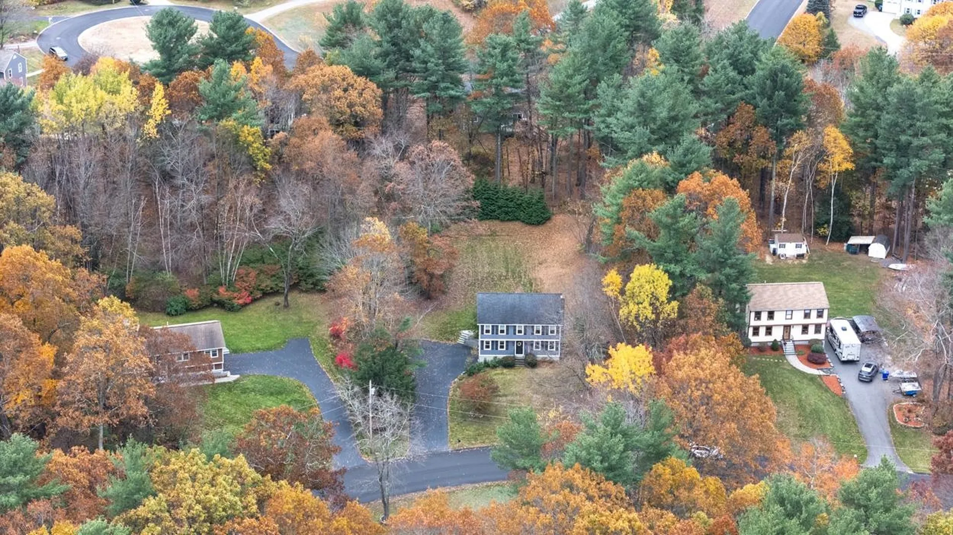 6 Lund Drive Hudson NH 03051