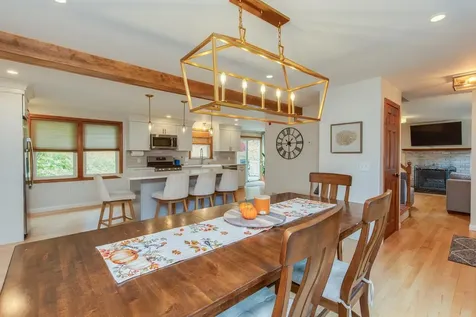 6 Lund Drive Hudson NH 03051