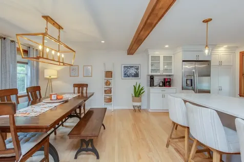 6 Lund Drive Hudson NH 03051