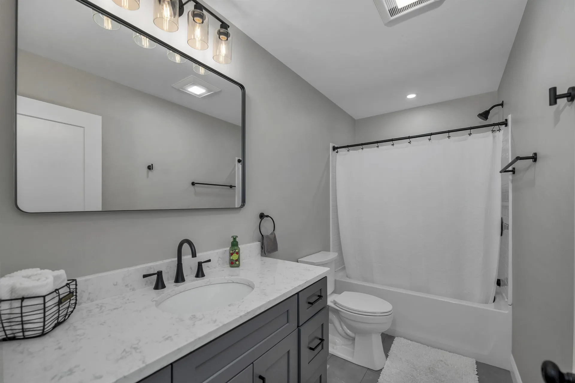 41 Valley Road Tuftonboro NH 03816