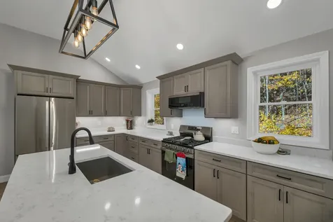 41 Valley Road Tuftonboro NH 03816