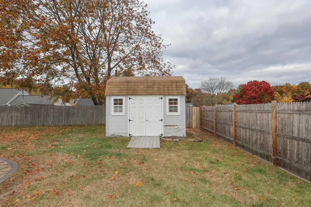 130 E Hobart Street Nashua NH 03060