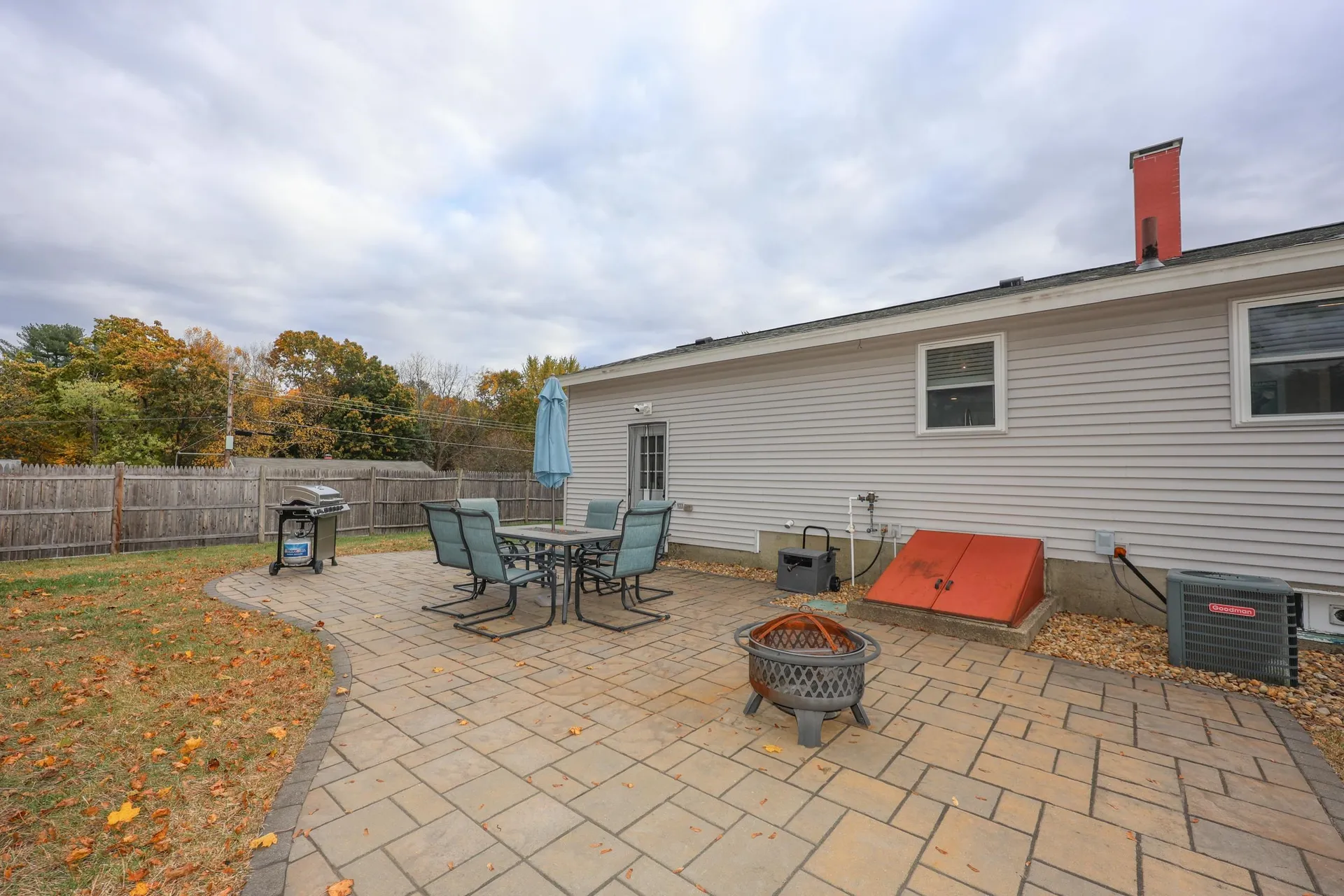 130 E Hobart Street Nashua NH 03060