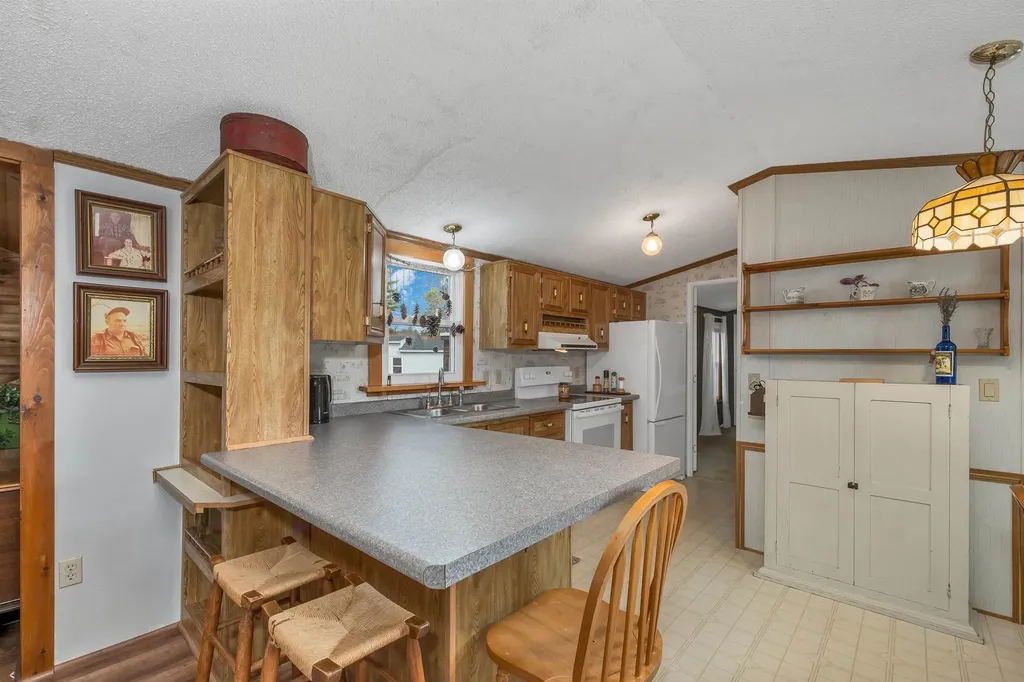 9 Duke Lane Concord NH 03303