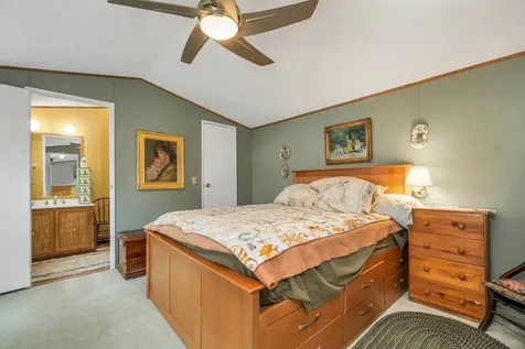 9 Duke Lane Concord NH 03303