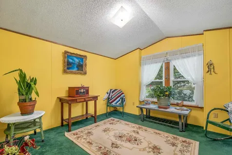 9 Duke Lane Concord NH 03303