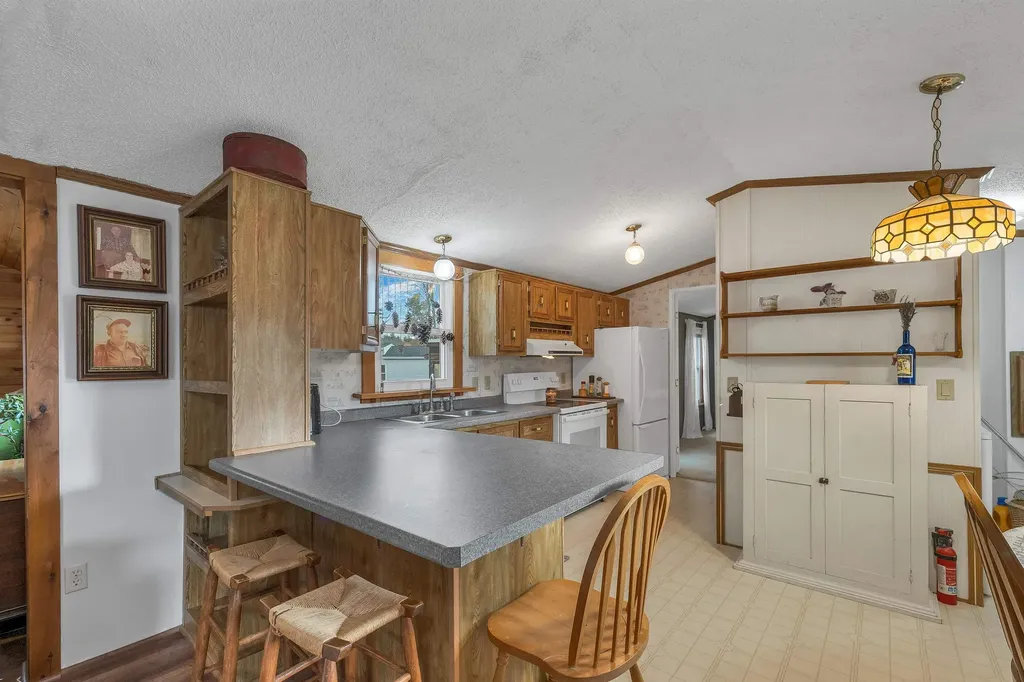 9 Duke Lane Concord NH 03303