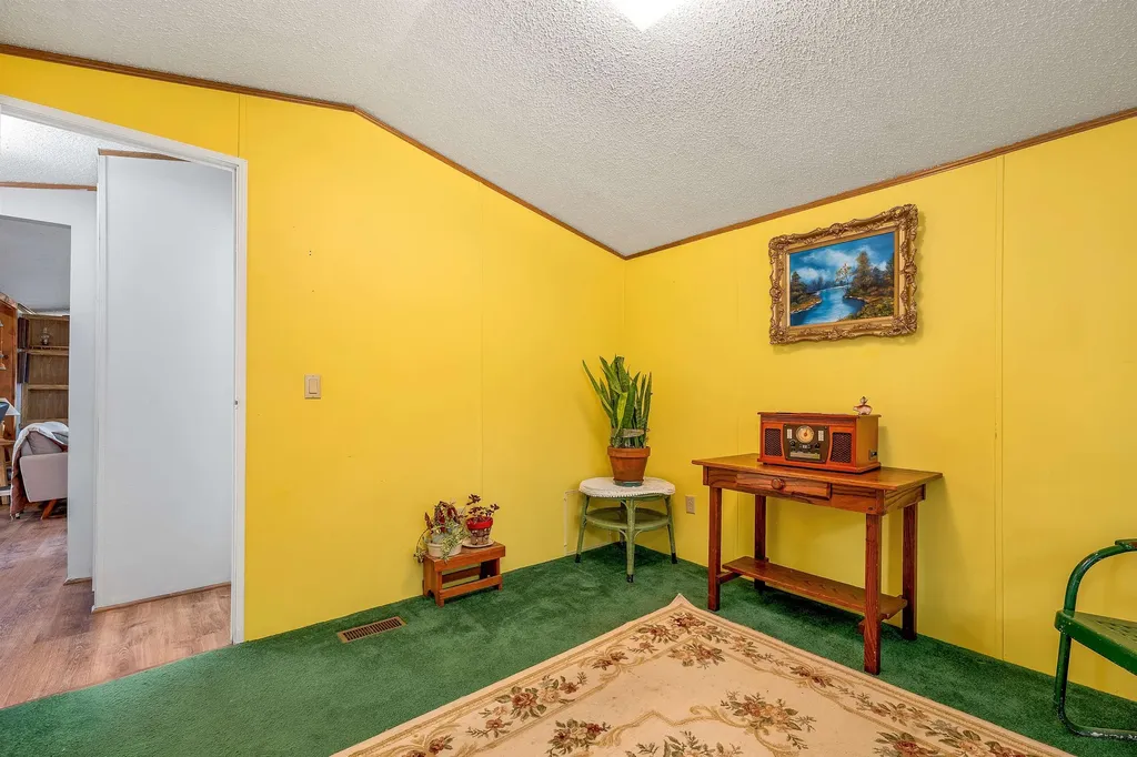 9 Duke Lane Concord NH 03303