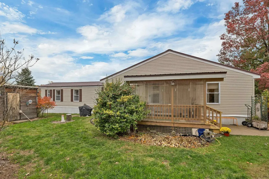 9 Duke Lane Concord NH 03303