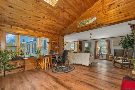 9 Duke Lane Concord NH 03303