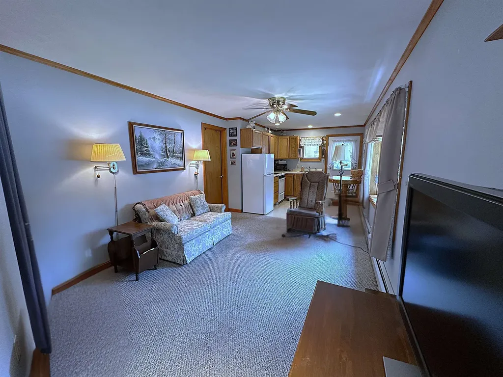 17 Maplewood Avenue Rochester NH 03867