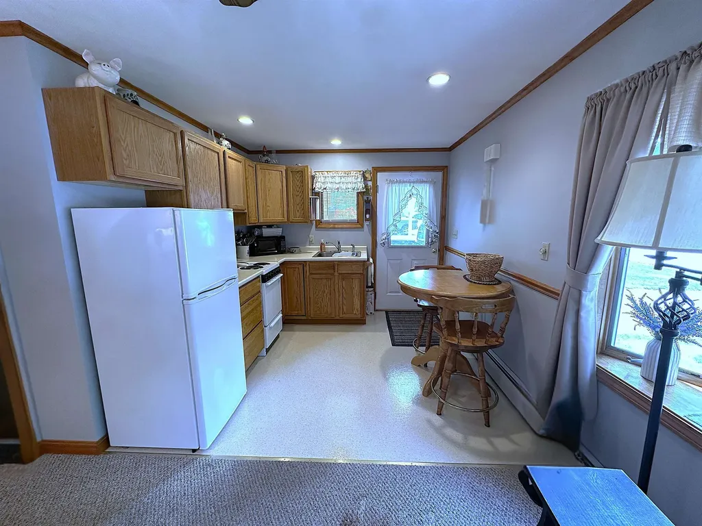 17 Maplewood Avenue Rochester NH 03867