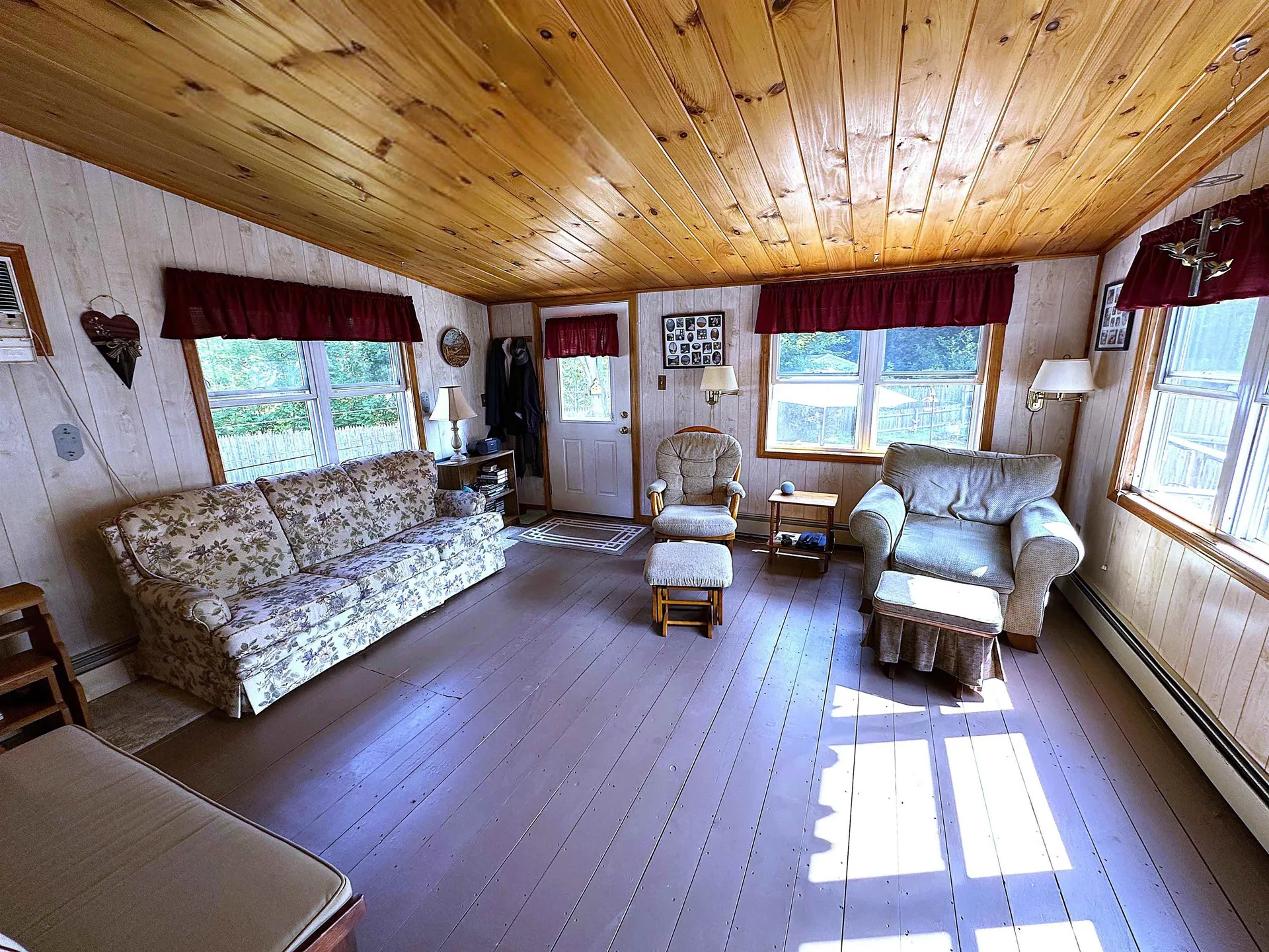 17 Maplewood Avenue Rochester NH 03867