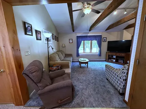 17 Maplewood Avenue Rochester NH 03867