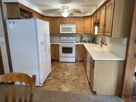 17 Maplewood Avenue Rochester NH 03867