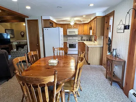 17 Maplewood Avenue Rochester NH 03867