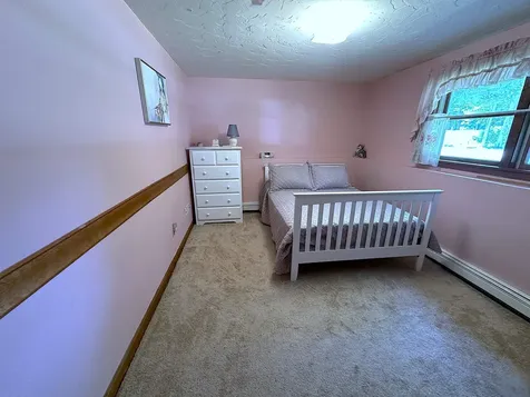 17 Maplewood Avenue Rochester NH 03867