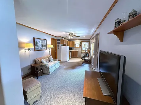 17 Maplewood Avenue Rochester NH 03867