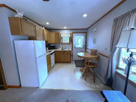 17 Maplewood Avenue Rochester NH 03867