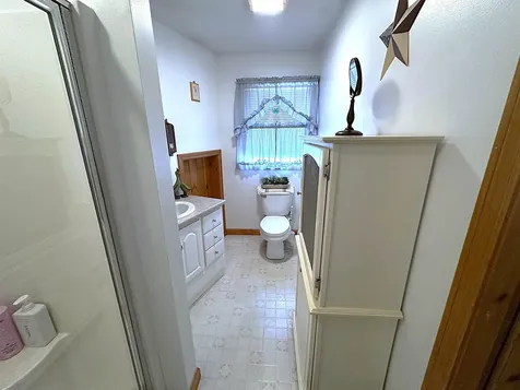 17 Maplewood Avenue Rochester NH 03867