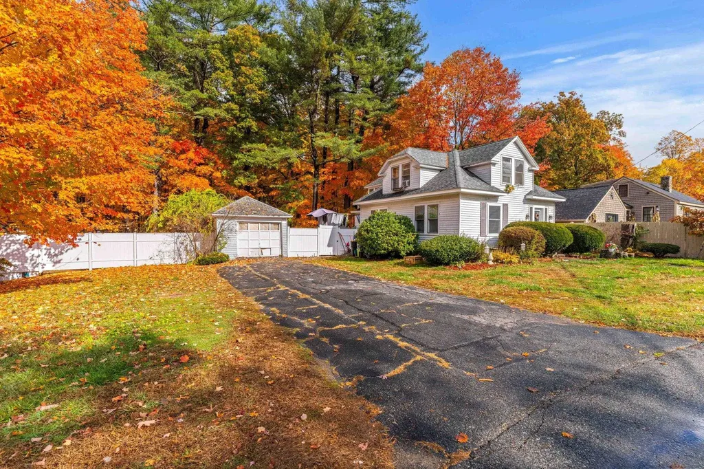 6 Palmer Avenue Plaistow NH 03865