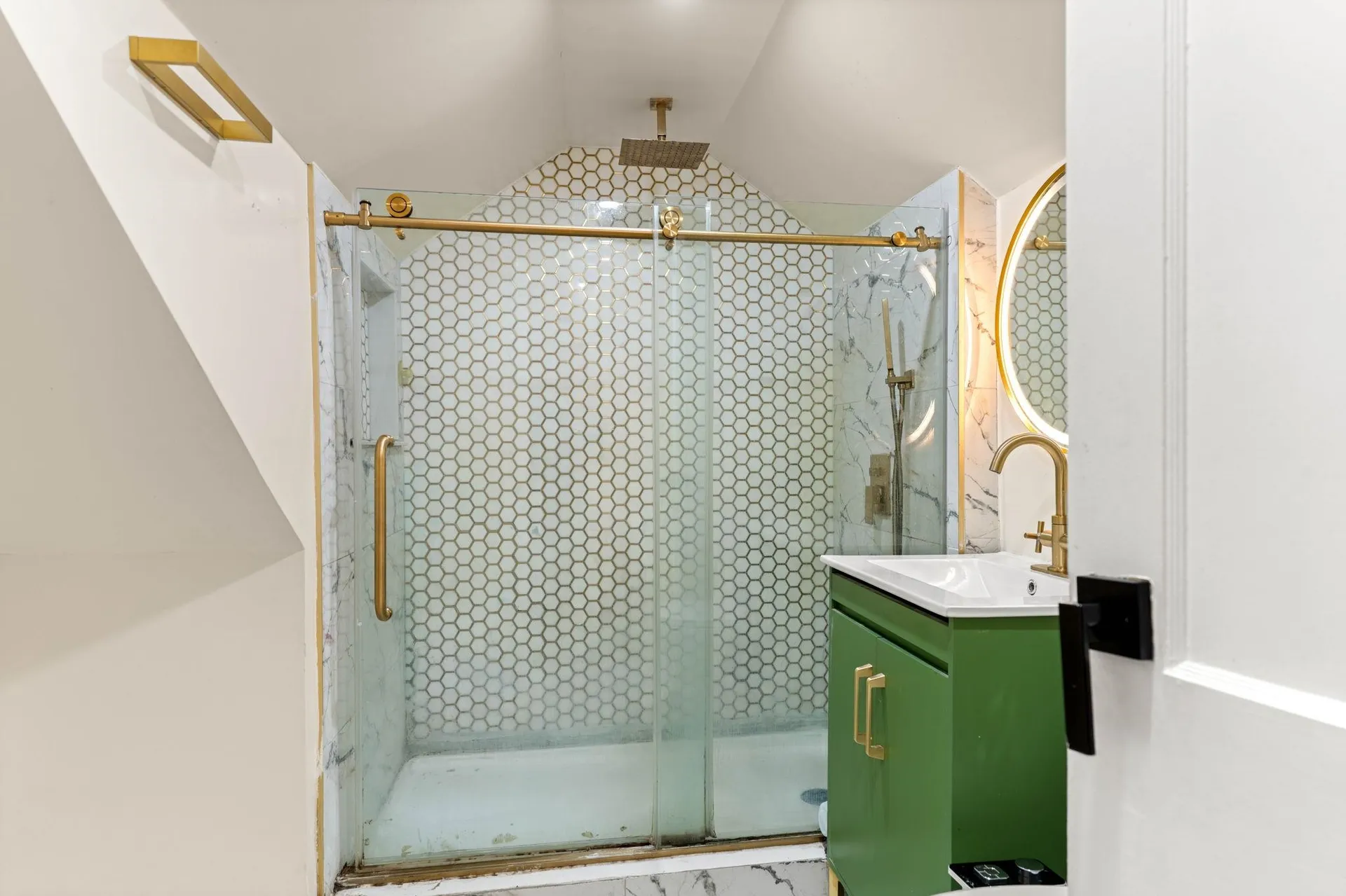 6 Palmer Avenue Plaistow NH 03865