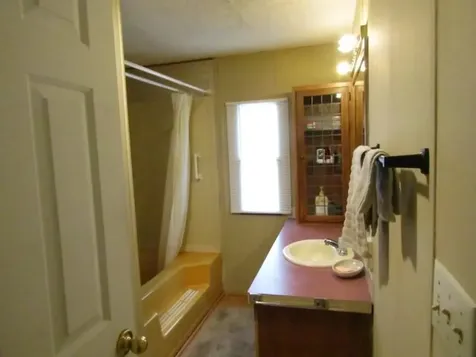 11 Dublin Street Gorham NH 03581