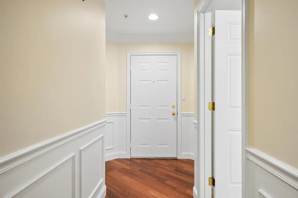 2 Sterling Hill Lane Exeter NH 03833-4866