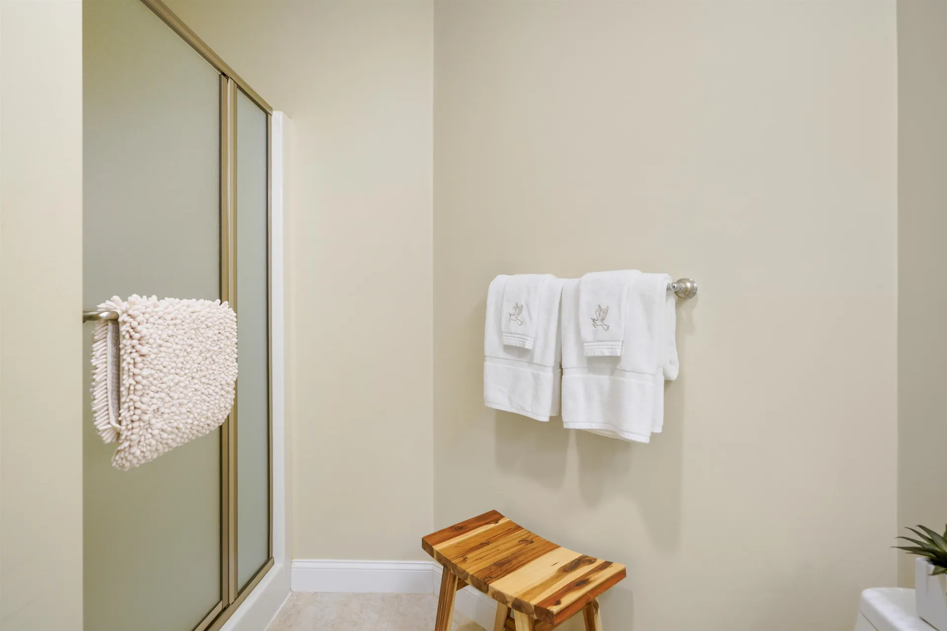 2 Sterling Hill Lane Exeter NH 03833-4866