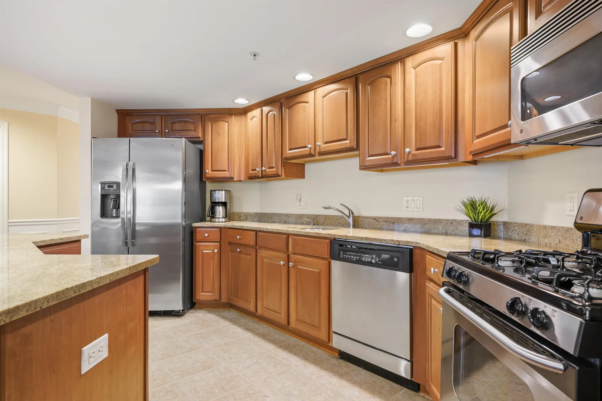 2 Sterling Hill Lane Exeter NH 03833-4866