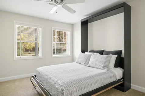 2 Sterling Hill Lane Exeter NH 03833-4866