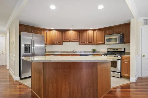 2 Sterling Hill Lane Exeter NH 03833-4866