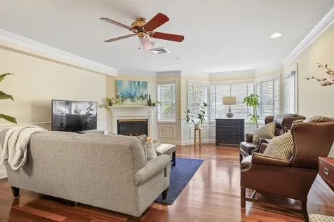 2 Sterling Hill Lane Exeter NH 03833-4866