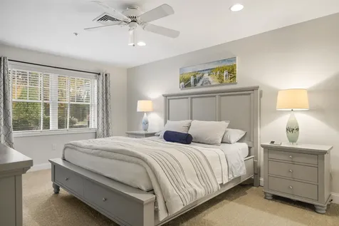 2 Sterling Hill Lane Exeter NH 03833-4866