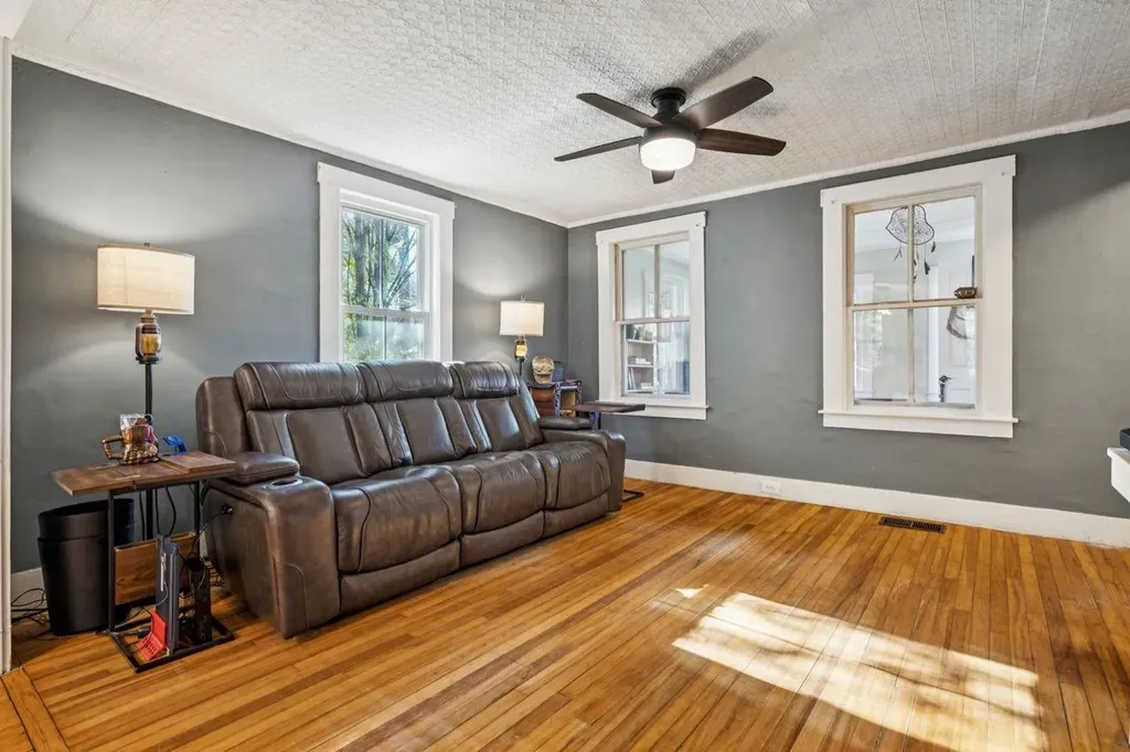 16 Jewett Street Marlborough NH 03455