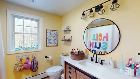 45 Peach Tree Road Auburn NH 03032