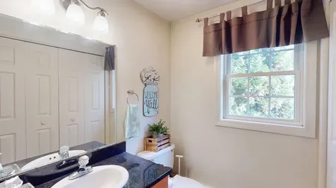 45 Peach Tree Road Auburn NH 03032