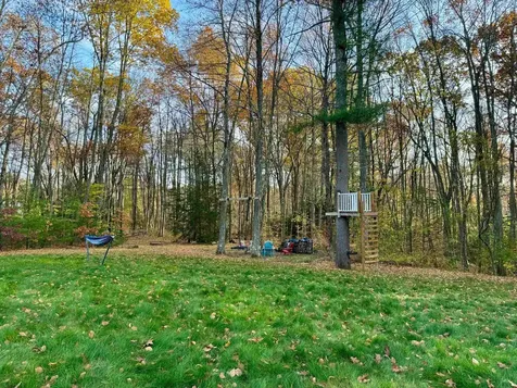 45 Peach Tree Road Auburn NH 03032